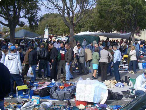 アルファマの泥棒市