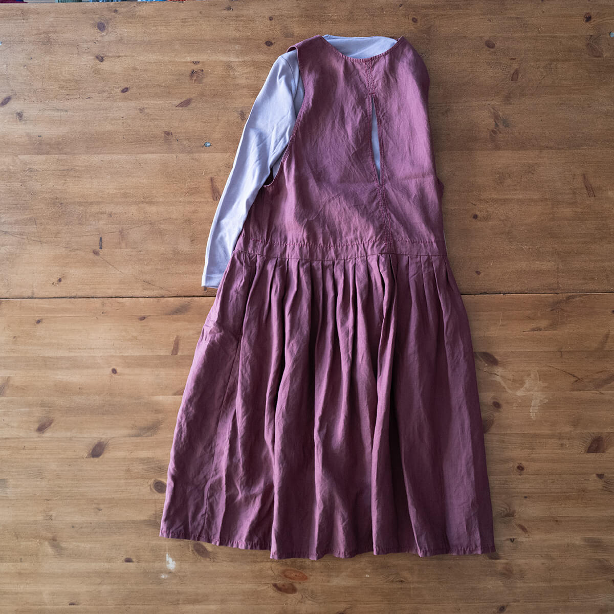 homspun リネンバイオ ノースリーブワンピースが入荷しました。