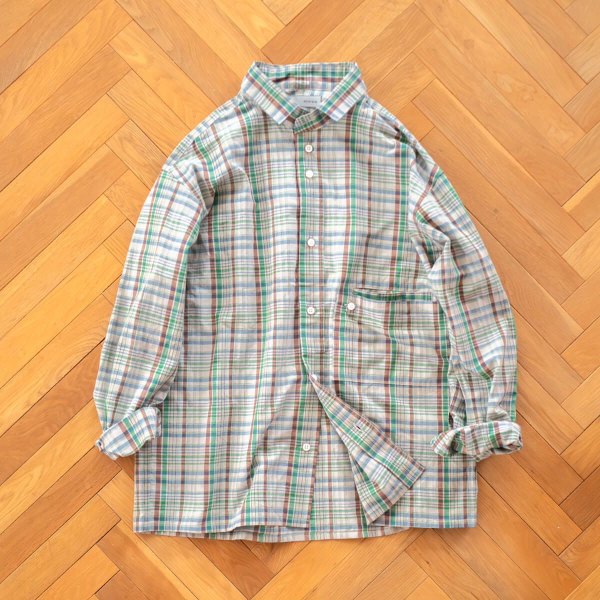 nisica レギュラーカラーシャツ チェックが入荷しました。