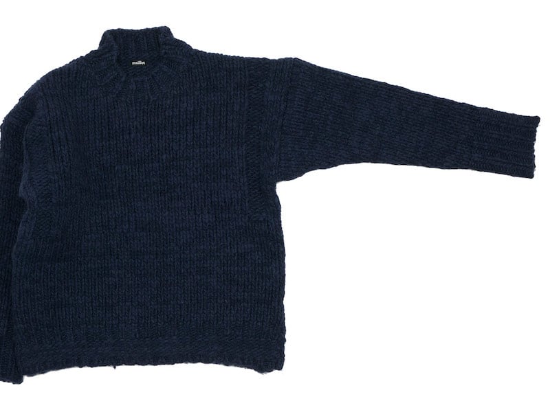 maillot mature hand frame fisherman sweater
